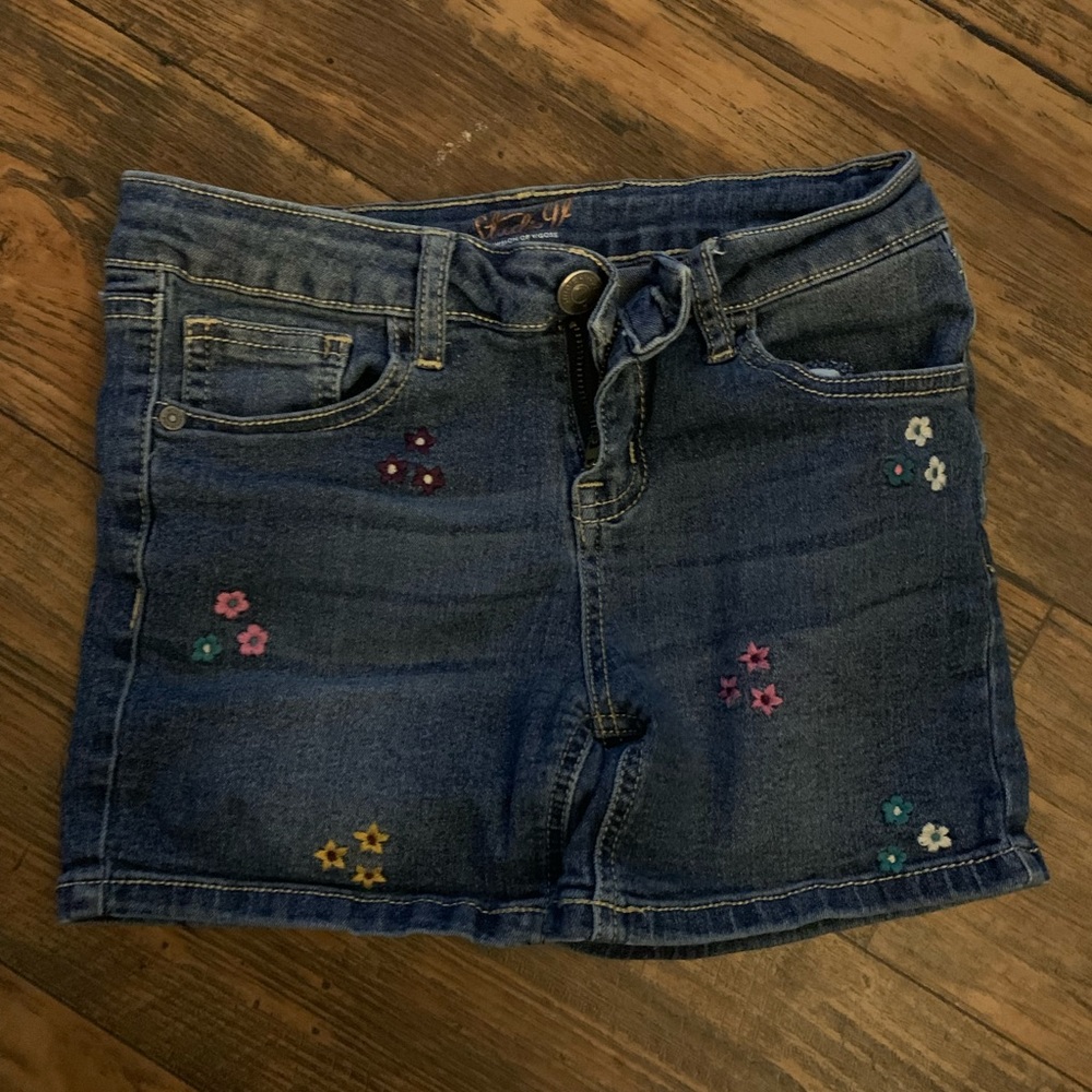 Girls shorts